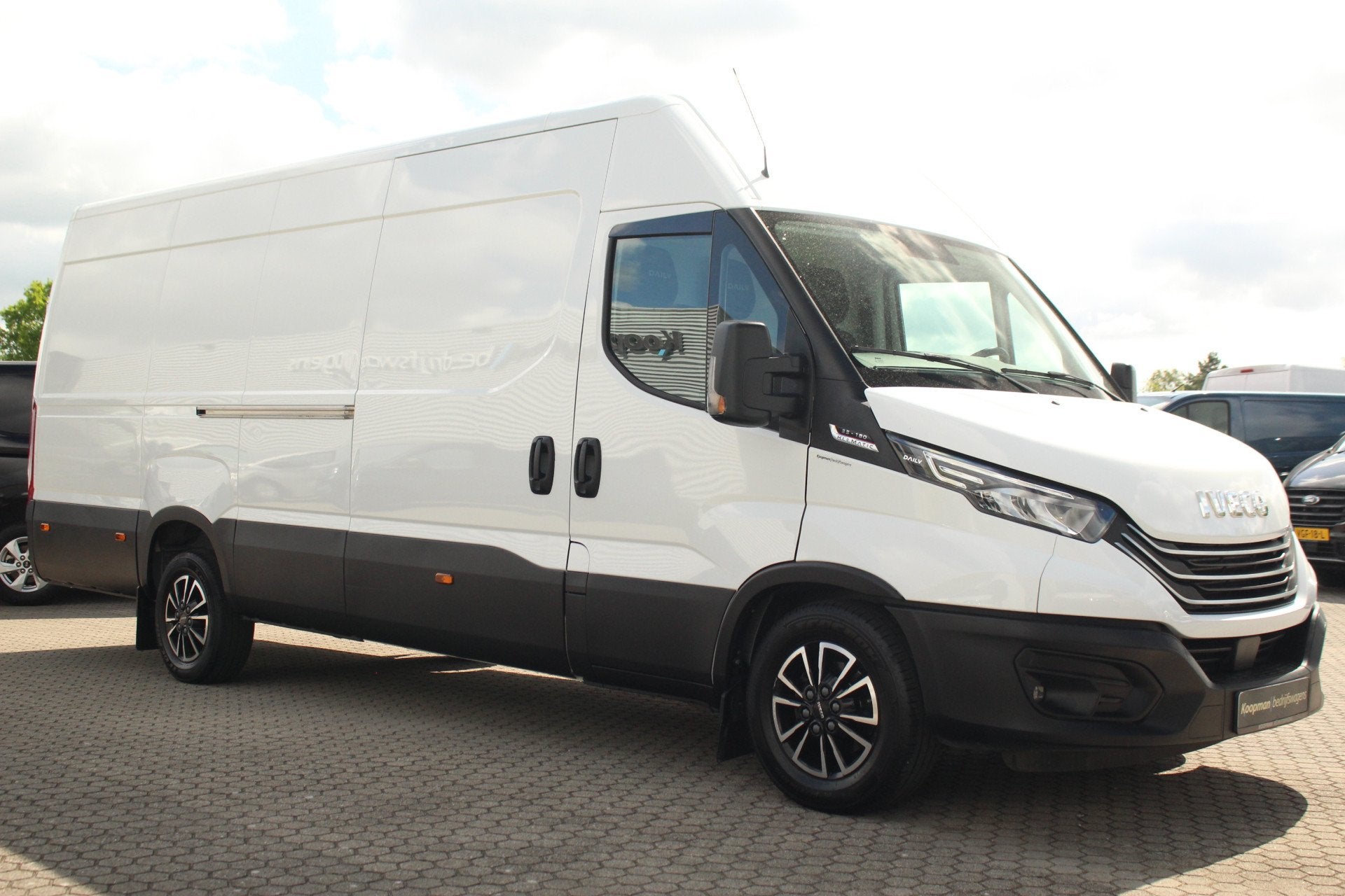 Iveco Daily 35S18A8 3.0 180pk L4H2 Automaat | Adap. Cruise |, Automaat, Gebruikt, Euro 6, 4 cilinders
