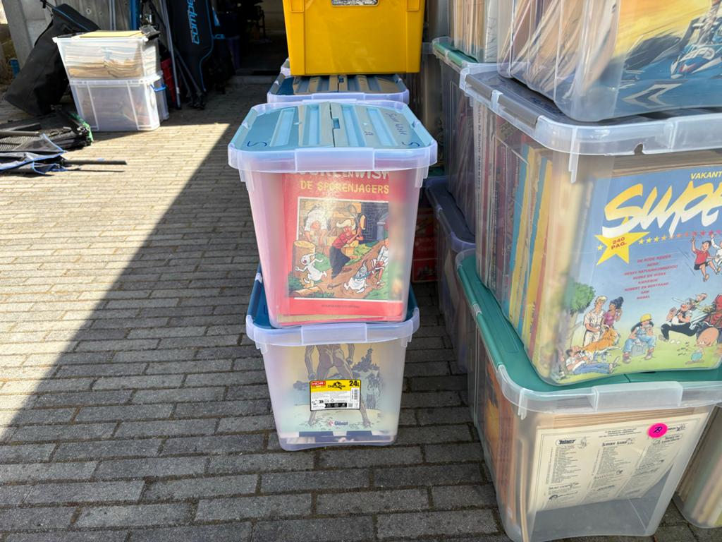 Grote collectie stripboeken: Lucky Luke, Donald Duck en meer, Boeken, Meerdere stripboeken, Ophalen, Gelezen