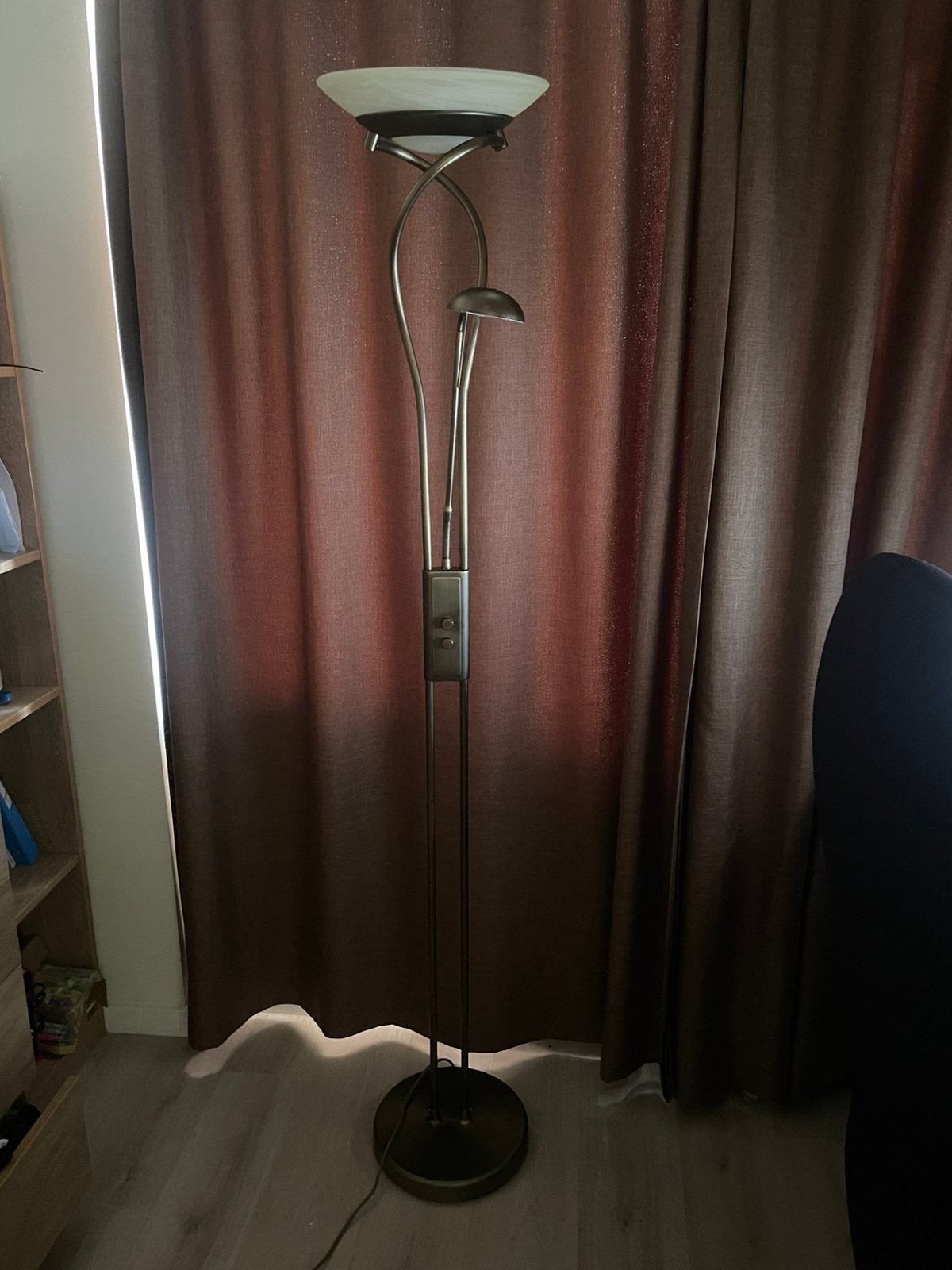 Klassieke bronskleurige vloerlamp met leesarm, Ophalen, Klassiek, Zo goed als nieuw, Metaal
