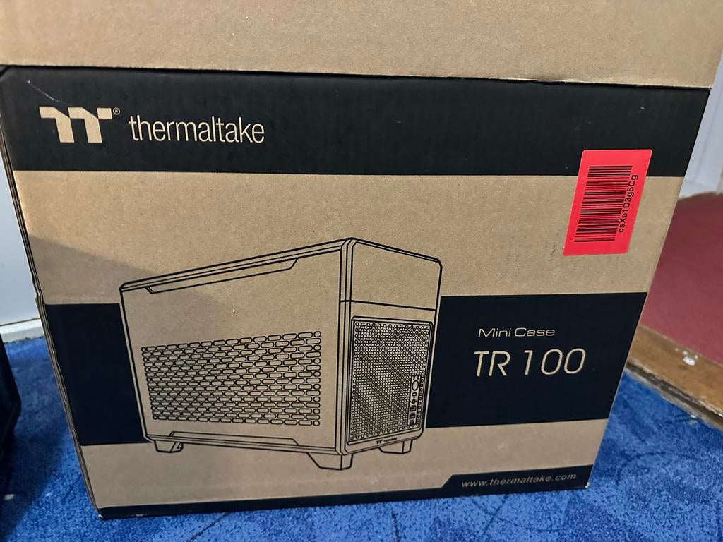 Thermaltake TR100 computerbehuizing - Zo goed als nieuw, Computers en Software, Computerbehuizingen, Verzenden, Zo goed als nieuw