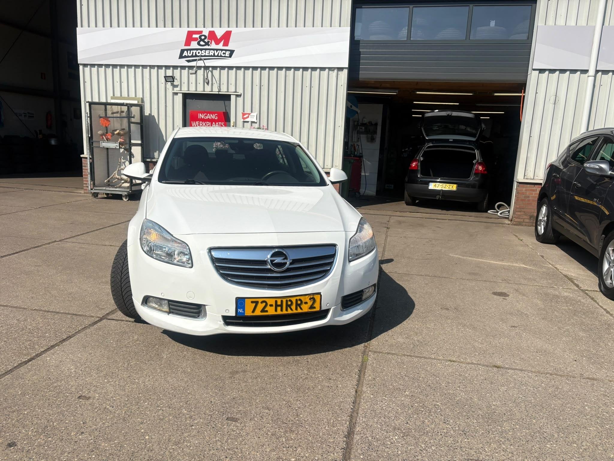 Opel Insignia 1.8 Edition Airco, cruise, pdc, navi, Auto's, Euro 5, Stof, Gebruikt, Zwart