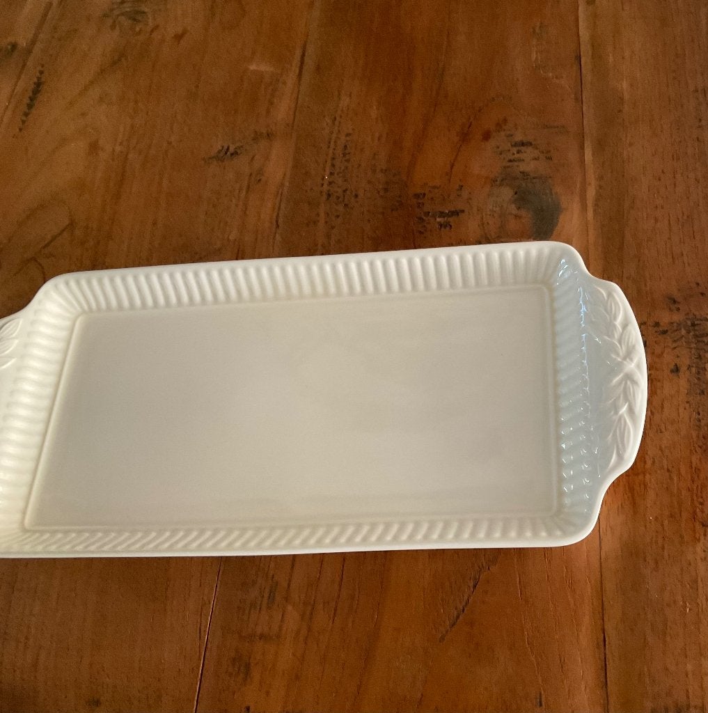 Edme Wegdwood cakeschaal schaal serveerplateau 13 x 29 cm, Ophalen of Verzenden, Overige stijlen, Wedgwood, Porselein