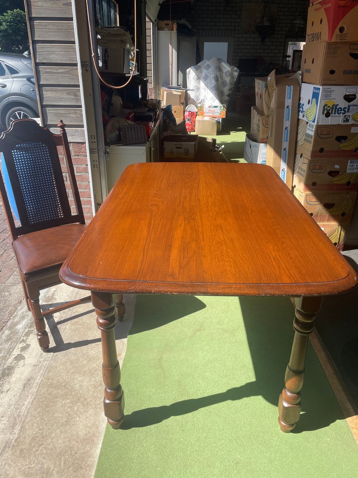 Mooie brocante tafel met 4 stoelen, Ophalen