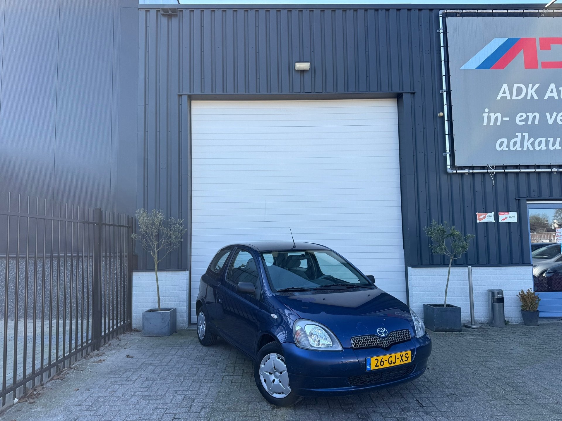 Toyota Yaris 1.3-16V VVT-i Luna NIEUWE APK! 18-03-2027, Auto's, Voorwielaandrijving, 1299 cc, Gebruikt, 31 €/maand