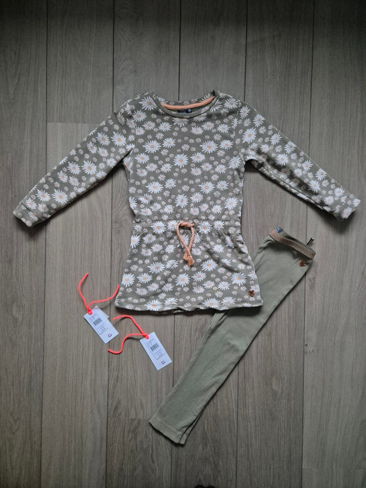 Babyface set jurk jurkje + legging bloemetjes groen mt 110, Kinderen en Baby's, Kinderkleding | Maat 110, Ophalen of Verzenden