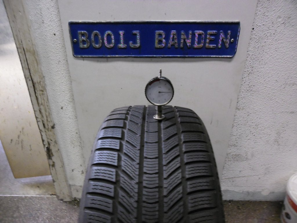 235 35 19 demo winterbanden continental ts 870 met 7,5 mm, 19 inch, Banden en Velgen, 235 mm, Winterbanden