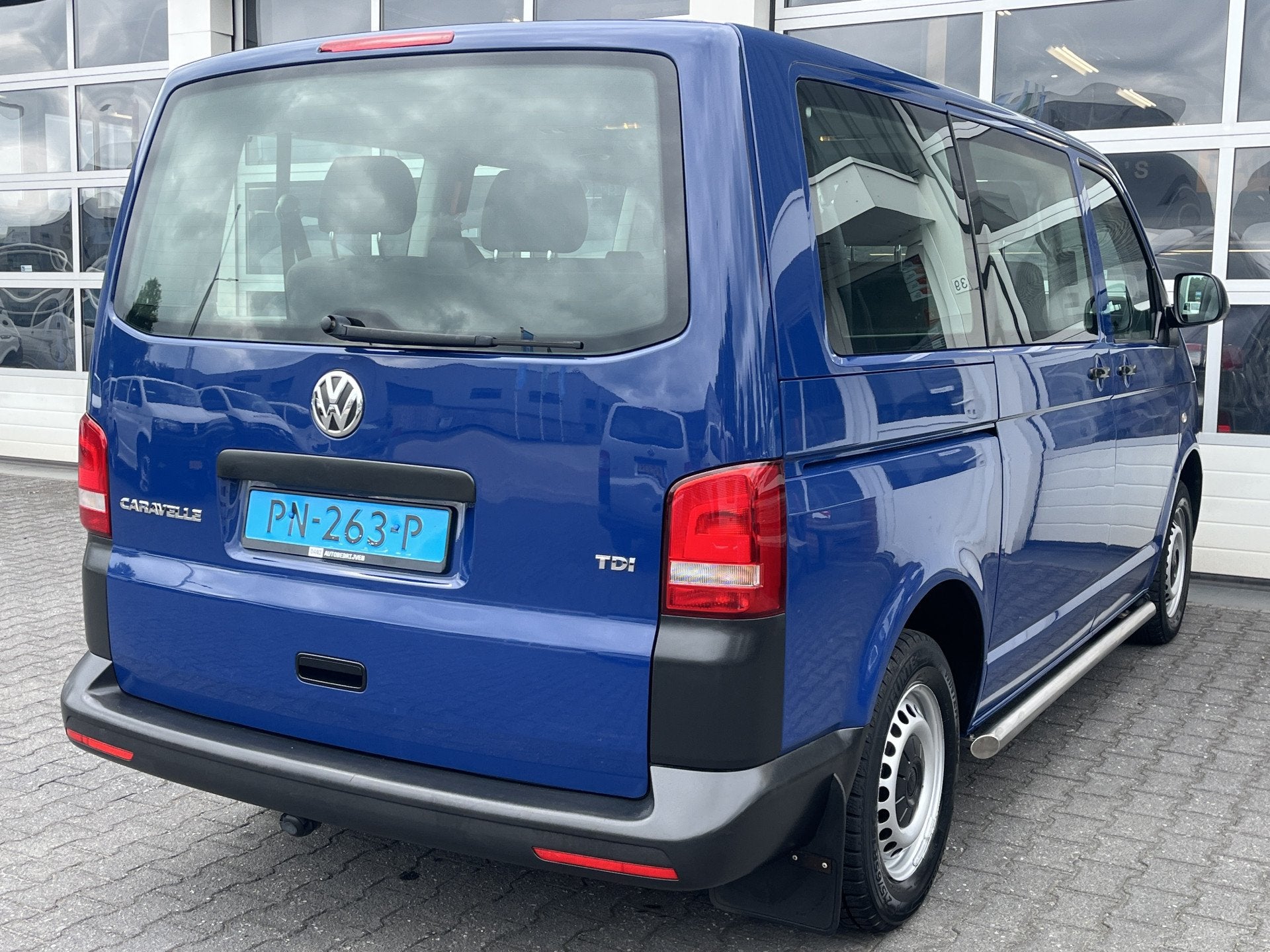 Volkswagen Transporter Kombi 2.0 TDI L1H1 Caravelle Incl. BT, Voorwielaandrijving, Euro 5, Stof, Gebruikt