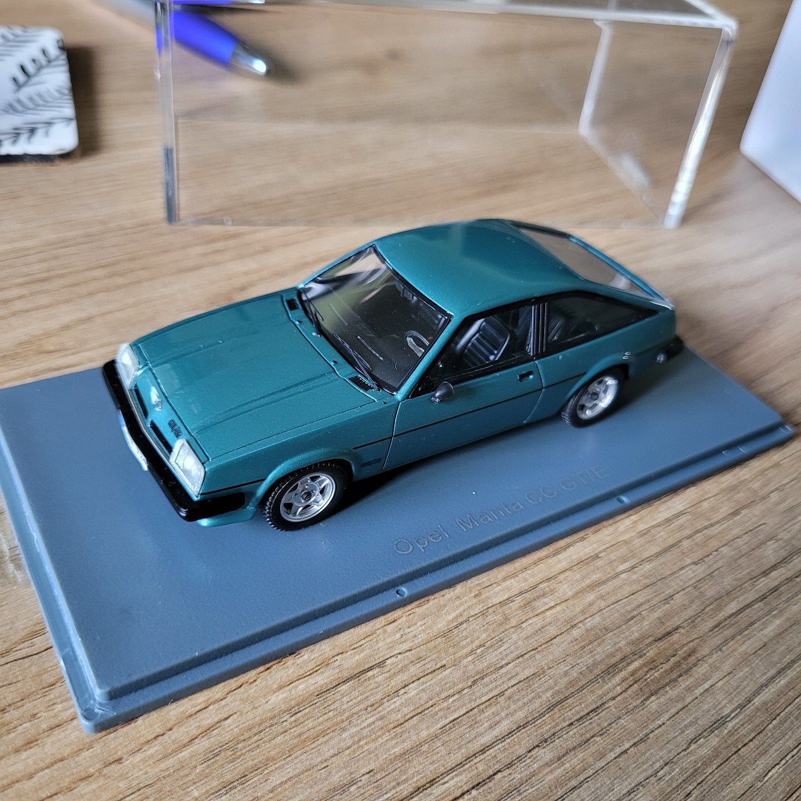 Opel Manta CC Neo 43724 1:43, Ophalen of Verzenden, Auto, Overige merken