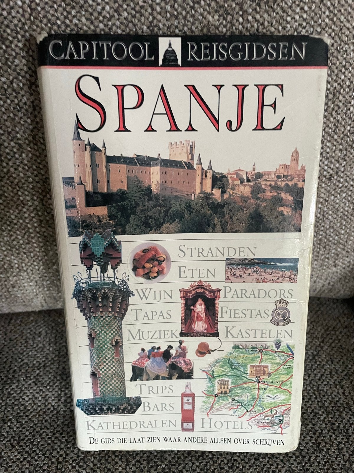 Capitool Reisgids Spanje - Ontdek de cultuur en natuur, Boeken, Reisgidsen, Gelezen, Capitool, Europa, Ophalen of Verzenden