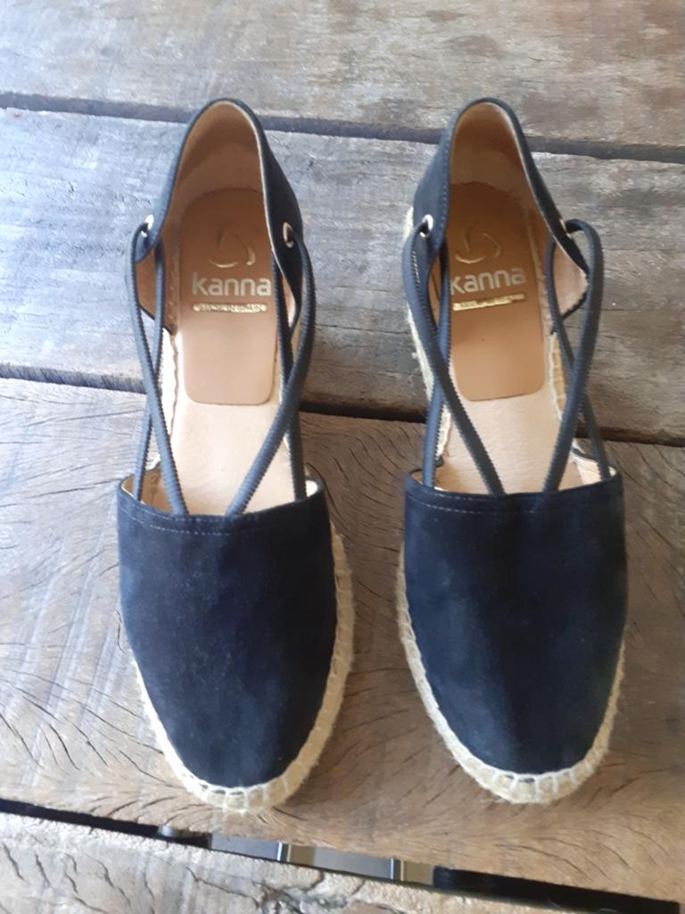 Kanna zwarte suède leren espadrilles sleehak 39, Zwart, Ophalen of Verzenden, Zo goed als nieuw, Espadrilles of Moccasins
