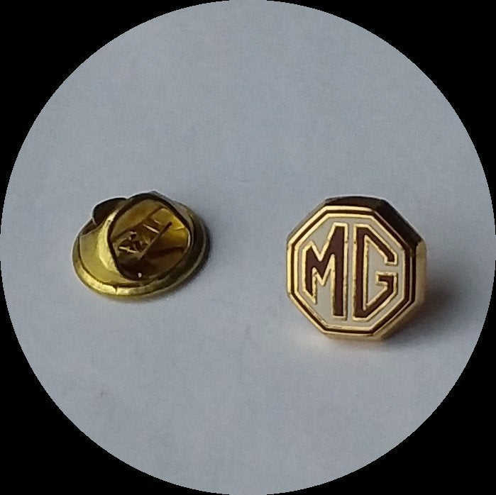 MG logo speldje, geëmailleerd, Verzenden, Zo goed als nieuw, Transport, Speldje of Pin