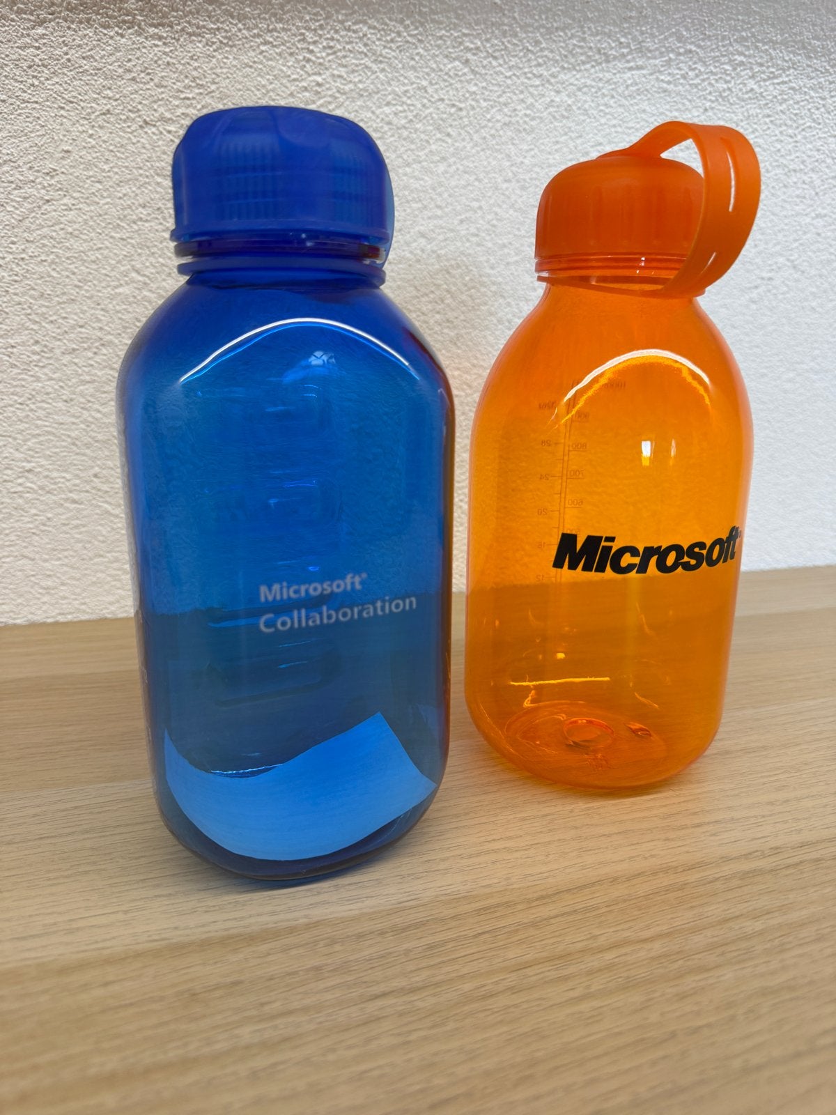2x Microsoft waterfles - blauw oranje, Ophalen of Verzenden, Nieuw