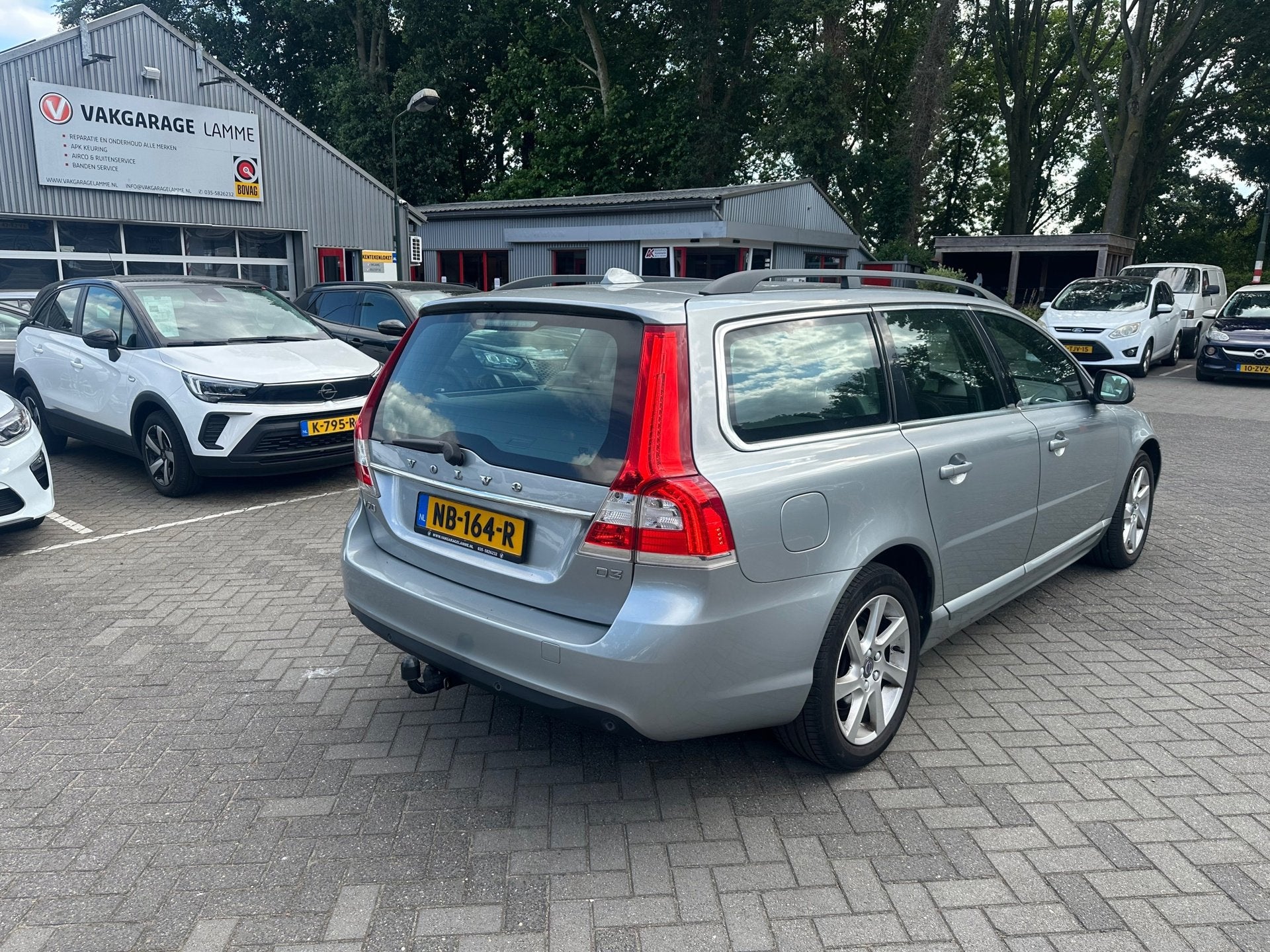Volvo V70 2.0 D3 Polar+ , leer , navigatie 110 kw euro6, Auto's, Volvo, Voorwielaandrijving, Automatische klimaatregeling, Euro 6