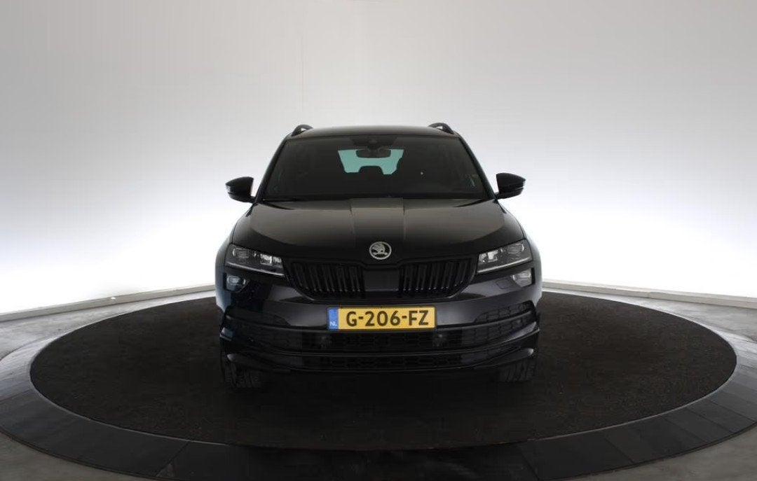 Skoda Karoq 1.5 TSI ACT Sportline Business | Greentech 150pk, 4 cilinders, Alcantara, Zwart, 690 kg