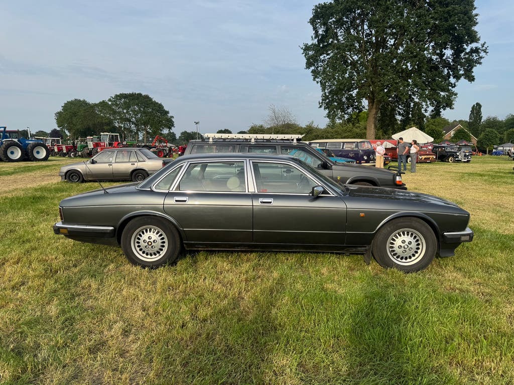 Jaguar Sovereign 4.0 AUT U9 1991 Grijs, foto 4