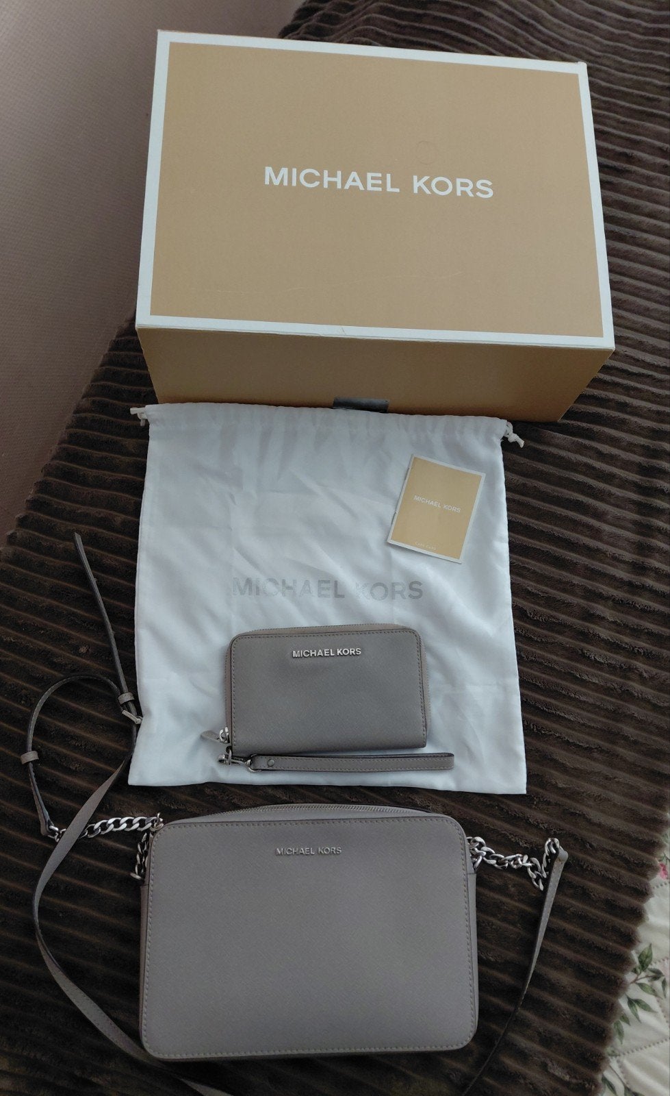 Michael Kors Jet Set Travel tas Crossbody+portemonnee, Overige merken, Ophalen of Verzenden, Zo goed als nieuw, Grijs