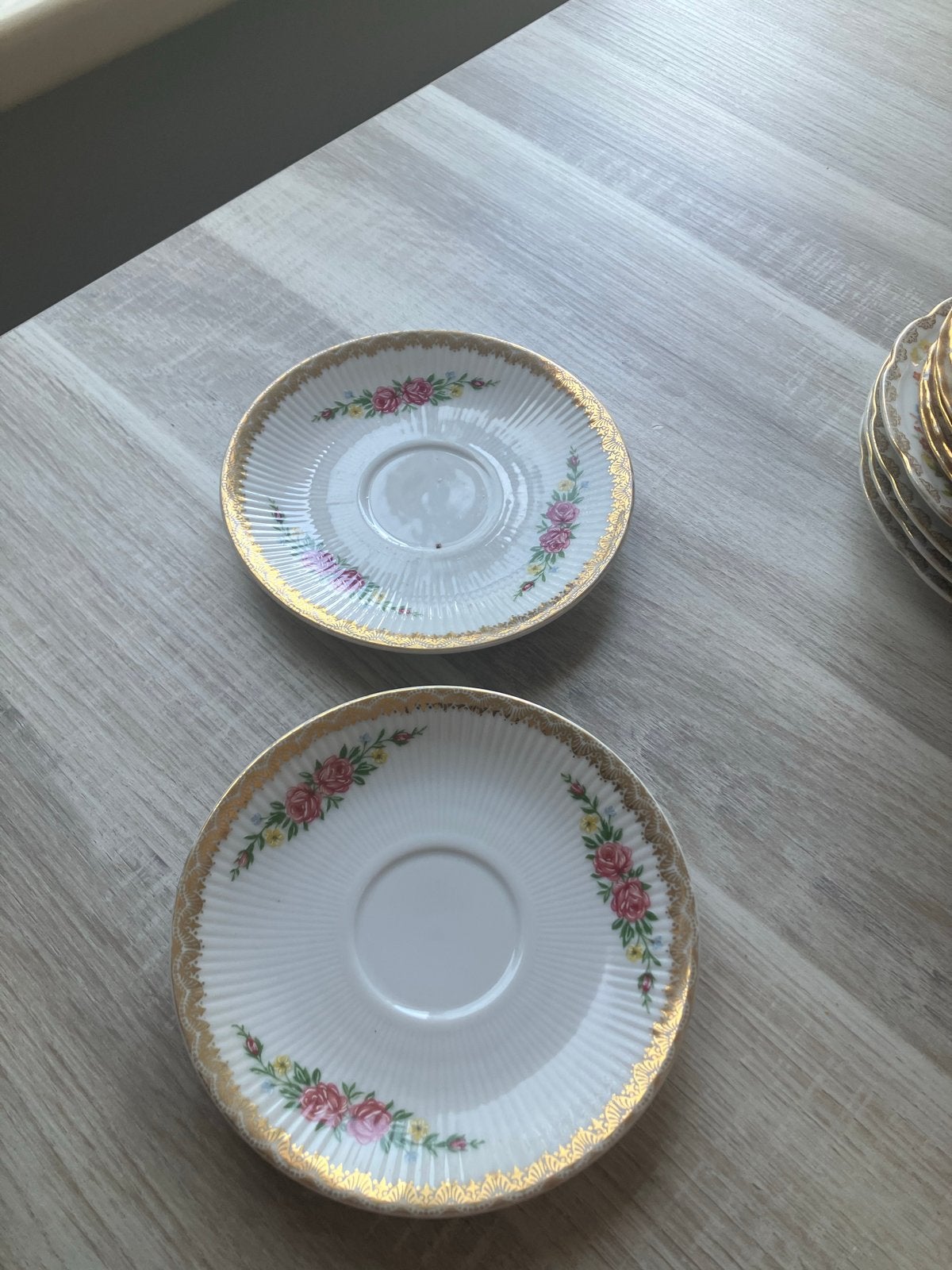 Mitterteich Bavaria Schoteltjes met roosjes en goud, Antiek en Kunst, Ophalen of Verzenden