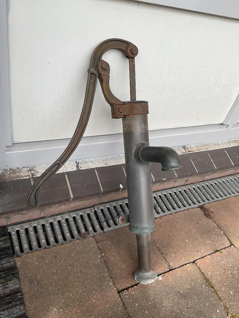 Antieke waterpomp van  Messing /Brons, Ophalen of Verzenden, Brons
