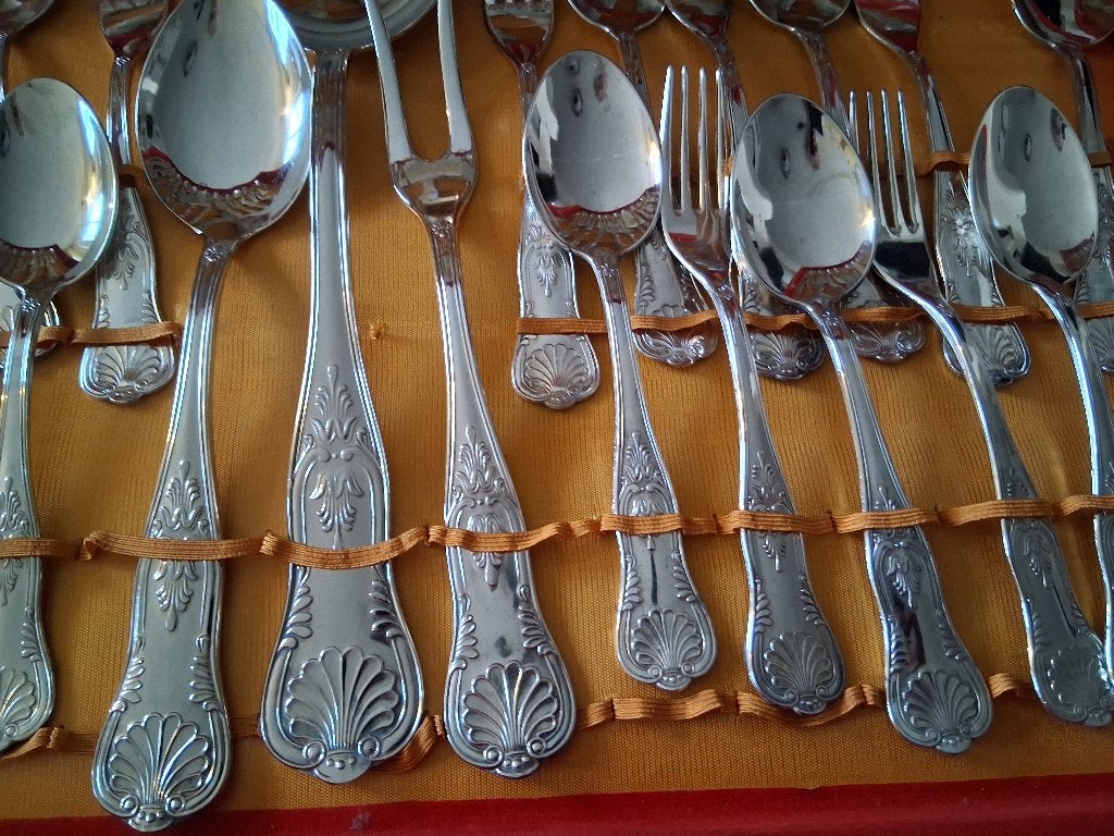 Complete Antieke 12 pers. Bestek cassette sierlijk bewerkt, Ophalen of Verzenden