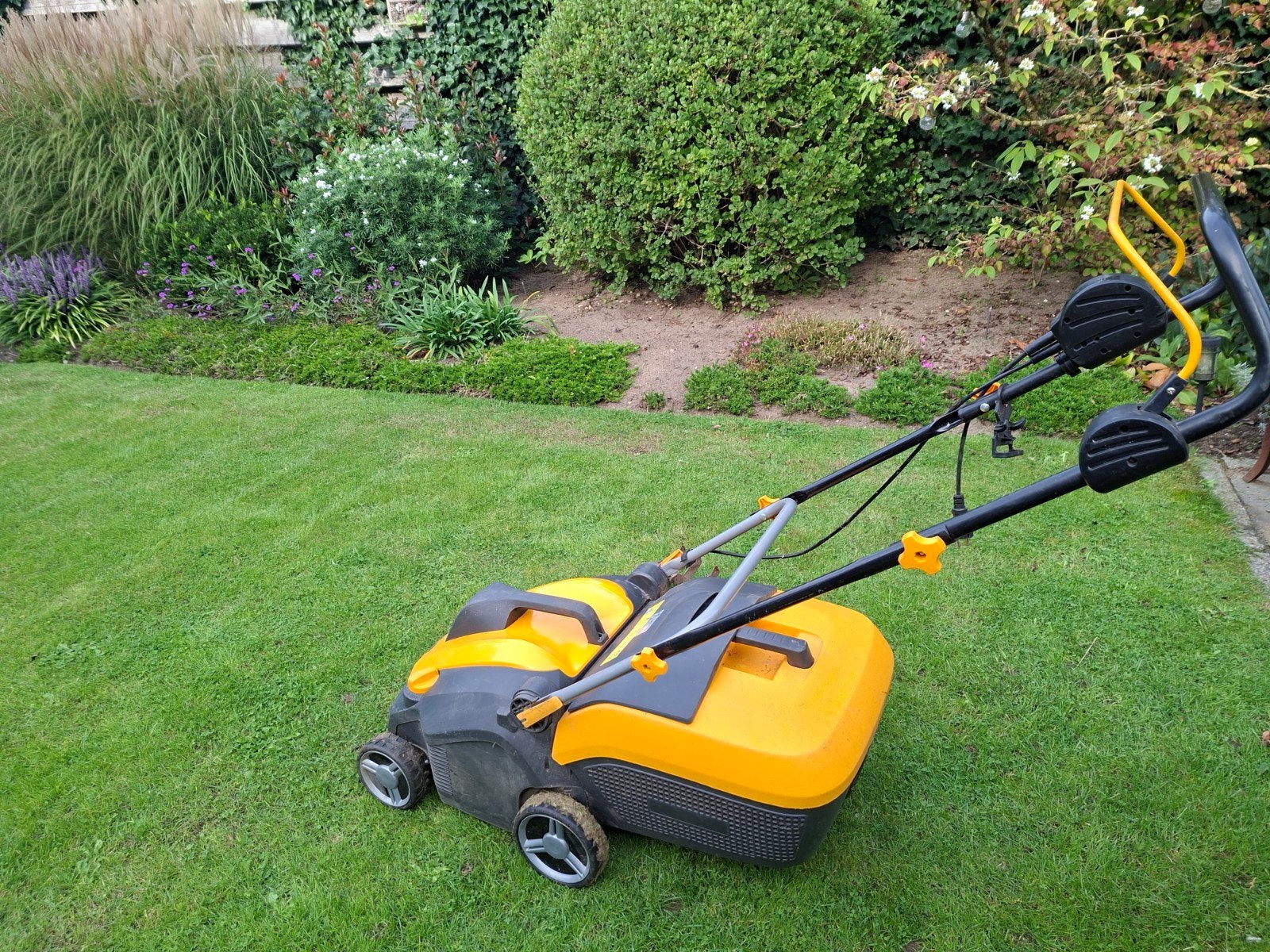 Stiga SV415 verticuteermachine/beluchter, Tuin en Terras, Ophalen, Zo goed als nieuw