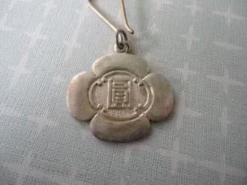 Japanse medaille / hanger Wierook gids, Verzenden, Zo goed als nieuw, Zilver, Overige materialen