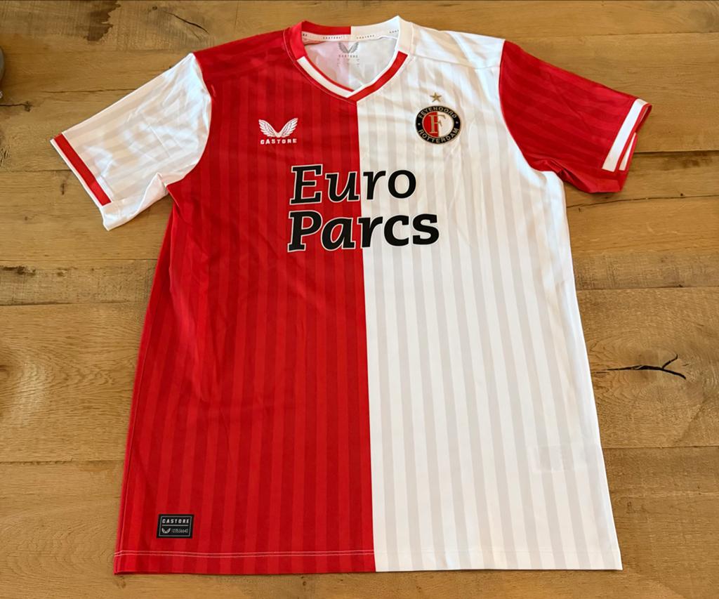 Feyenoord Thuisshirt 2023/2024 maat L, Sport en Fitness, Voetbal, Ophalen of Verzenden, Zo goed als nieuw, Shirt