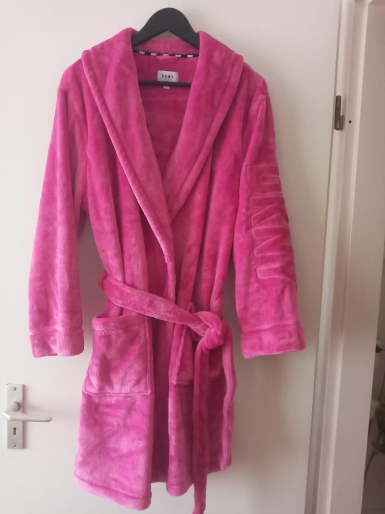 L prachtige badjas roze warm zacht DKNY ochtendjas kamerjas, Kleding | Dames, Overige Dameskleding, Nieuw, Ophalen of Verzenden