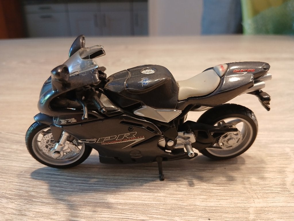 Modelmotorfiets MV Agusta F4 SPR, Overige merken, Gebruikt, Auto, 1:32 tot 1:50