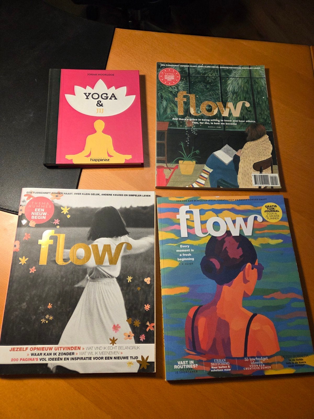 Flow tijdschriften en Yoga & Jij boek van Happinez, Boeken, Ophalen of Verzenden, Zo goed als nieuw, Lichaam en Geest
