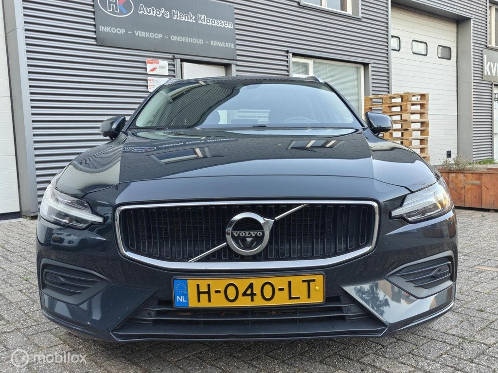 Volvo V60 2.0T4 211pk AUT8 Momentum Pro Leder Stoelverwarm., Auto's, 15 km/l, Euro 6, 4 cilinders, 1969 cc
