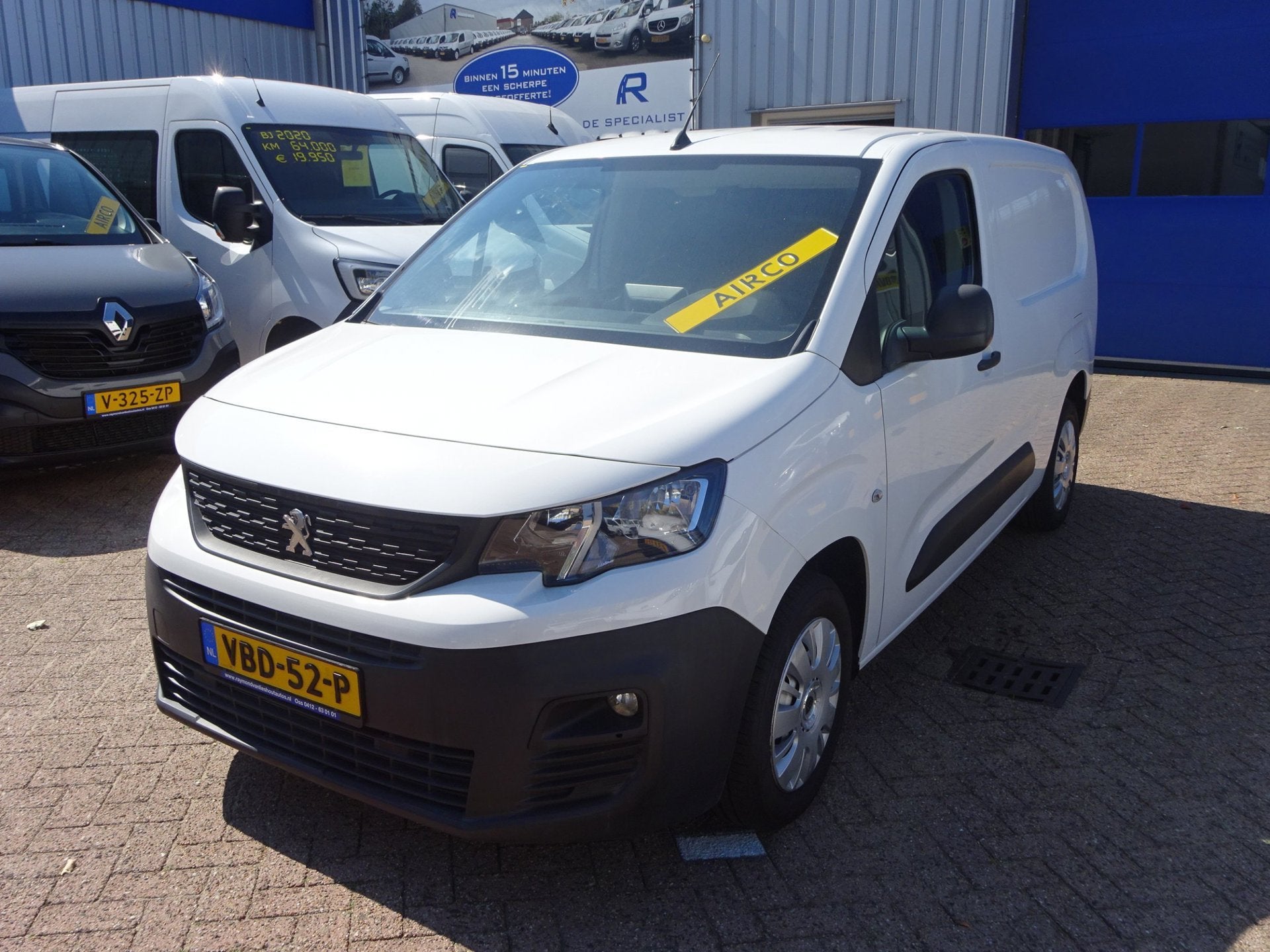 Peugeot Partner 1.6 BlueHDI Premium Long 100 PK AIRCO NAVI D, Auto's, Gebruikt, 4 cilinders, Origineel Nederlands, Bedrijf