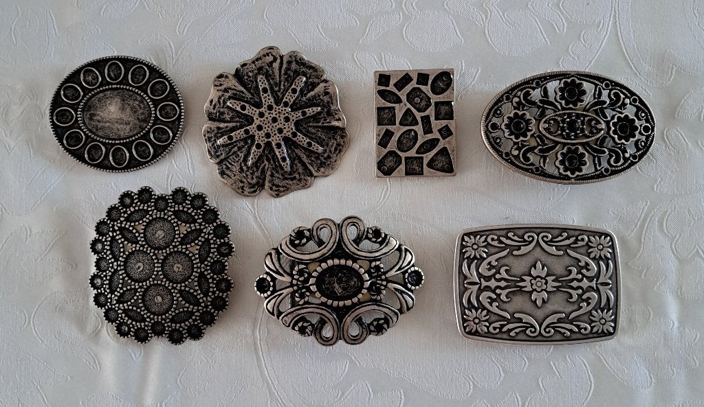 7 SOORTEN SIERGESPEN (17 stuks) + 2 SOORTEN RIEMEN (4 stuks), Losse buckle of gesp, Overige kleuren, Echt leder, Nieuw