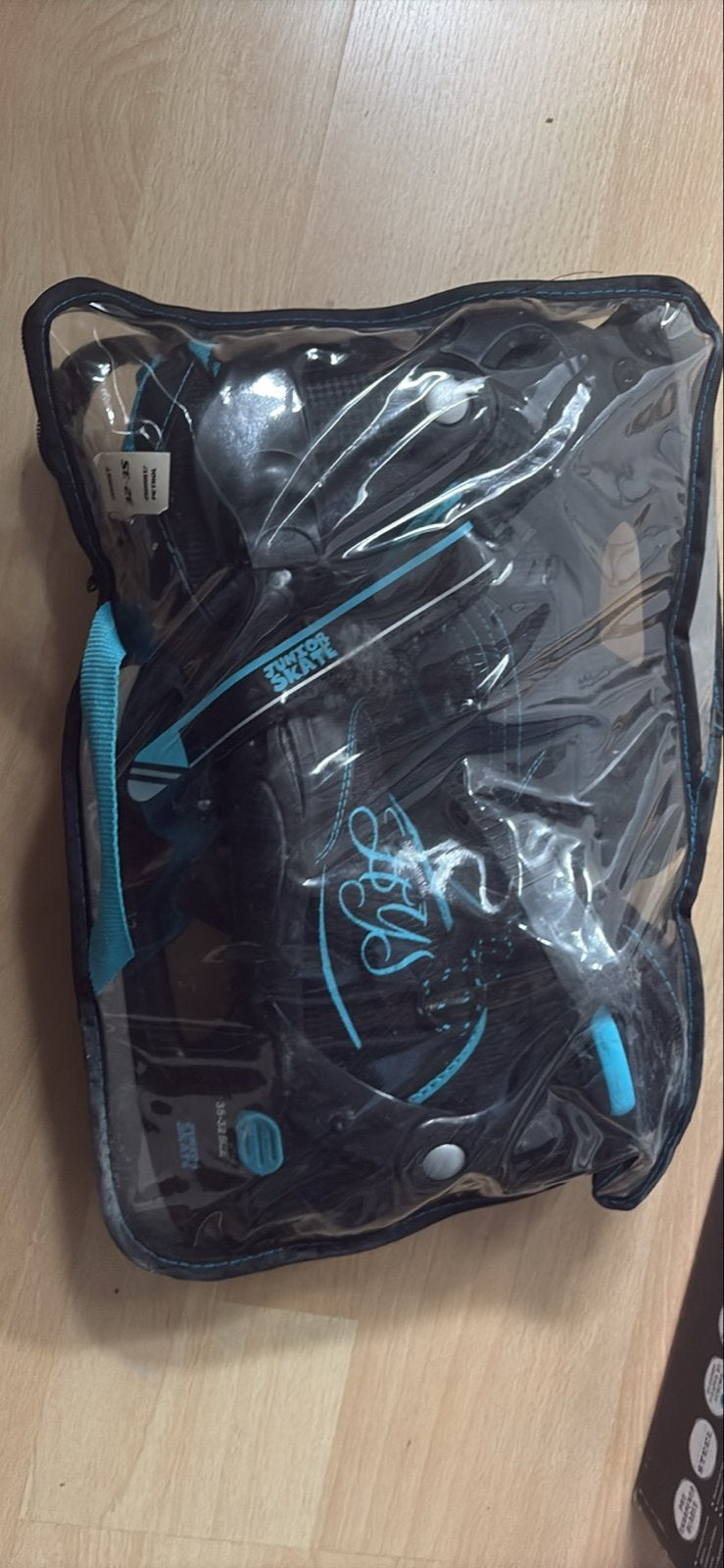 Junior Skate verstelbare inline skates - Maat 35-32, Sport en Fitness, Ophalen of Verzenden, Zo goed als nieuw, Overige typen