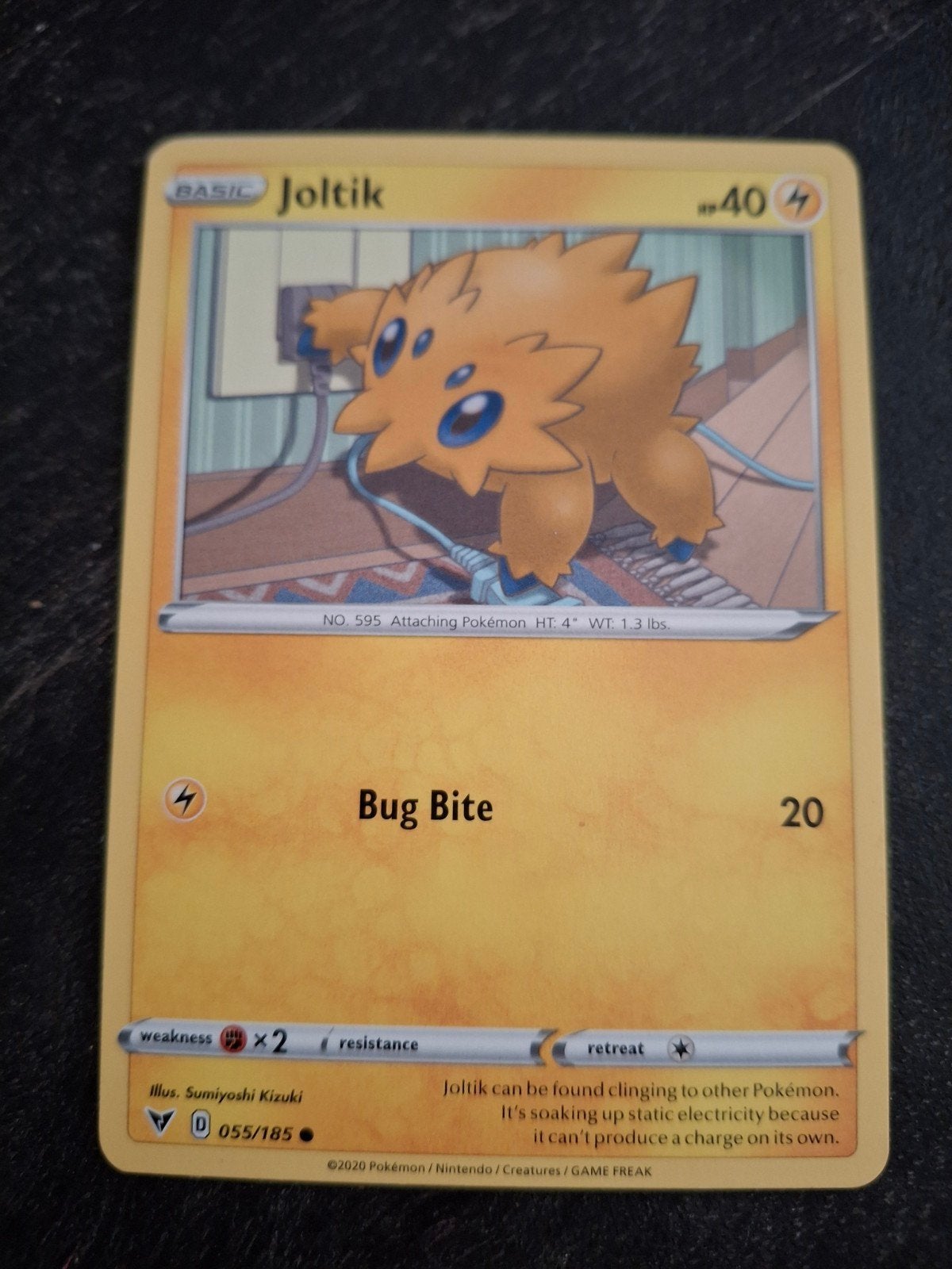 Joltik Pokémon kaart 055/185, Ophalen of Verzenden, Zo goed als nieuw, Losse kaart