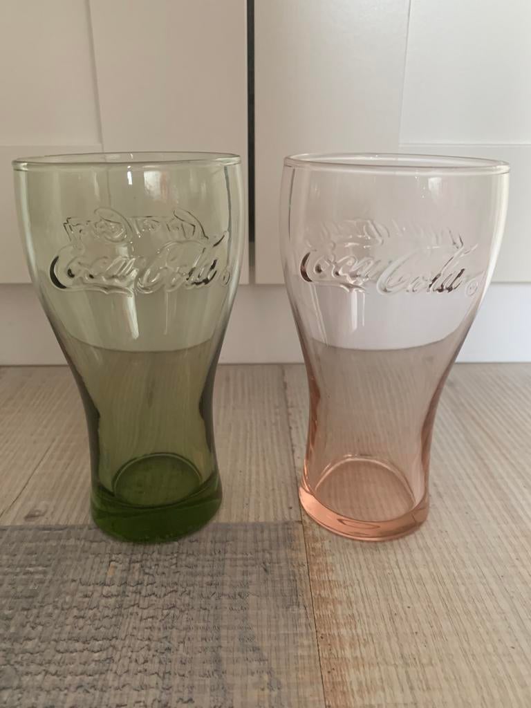 2x Coca cola glazen, Verzamelen, Glas en Borrelglaasjes, Ophalen of Verzenden, Zo goed als nieuw, Frisdrankglas