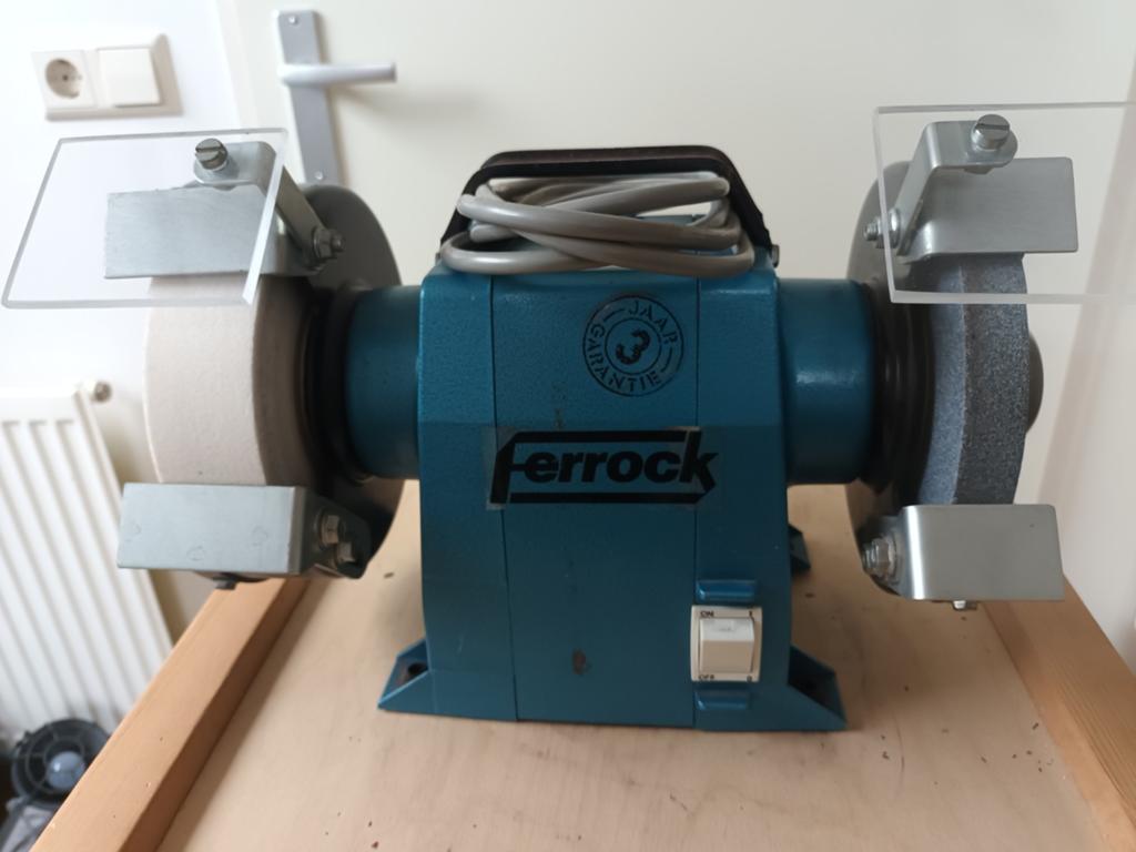 Creusen slijpmachine slijpsteen ferrock, Ophalen of Verzenden, Gebruikt, Minder dan 700 watt, Werkbankslijpmachine