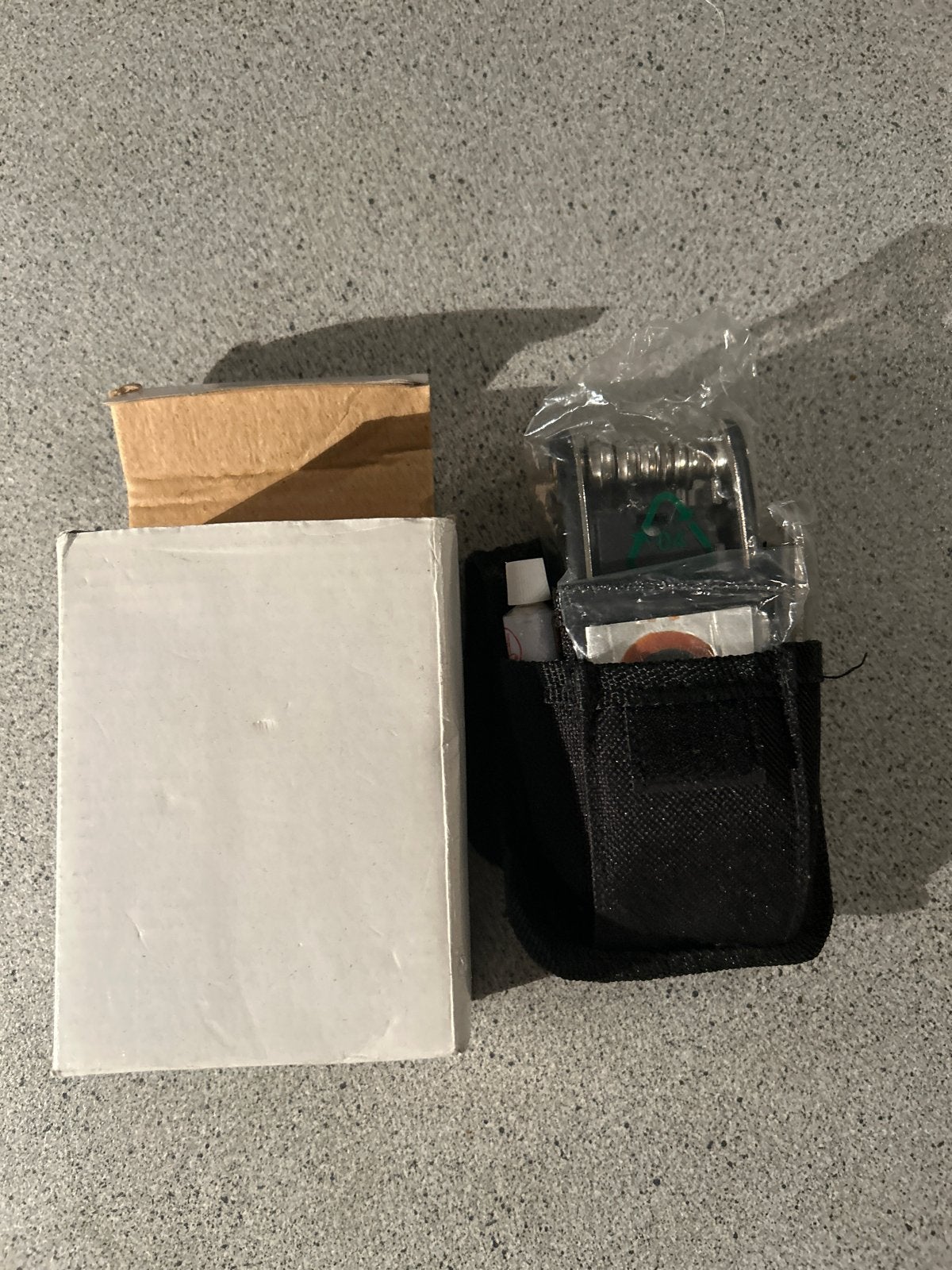 Fietsreparatieset met gereedschap en bandenplakset, Ophalen of Verzenden, Nieuw, Gereedschapsset