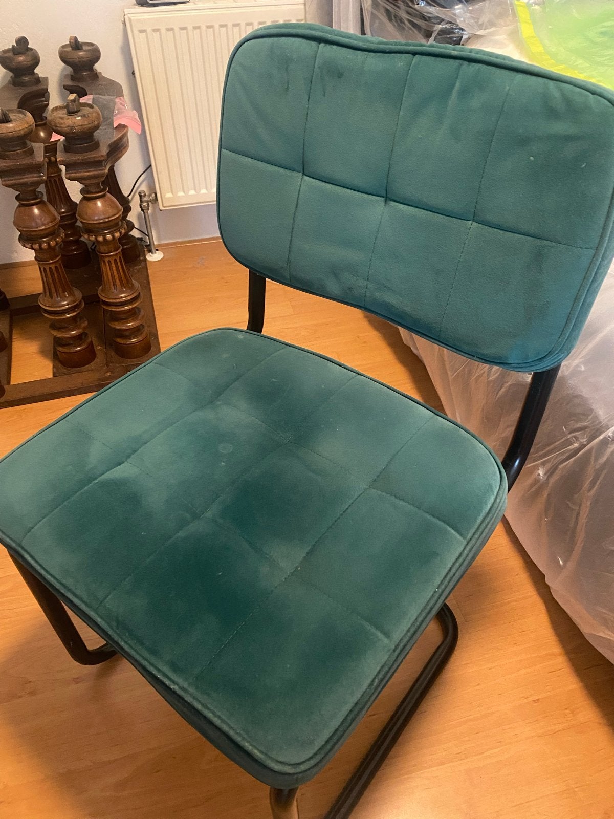 Groene fluwelen stoelen  met metalen frame, Huis en Inrichting, Stoelen, Ophalen, Gebruikt, Twee, Overige kleuren