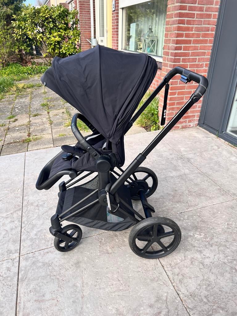 Cybex e-Priam 2024 - Zo goed als nieuw met accessoires, Zo goed als nieuw, Combiwagen, Met reiswieg, Ophalen