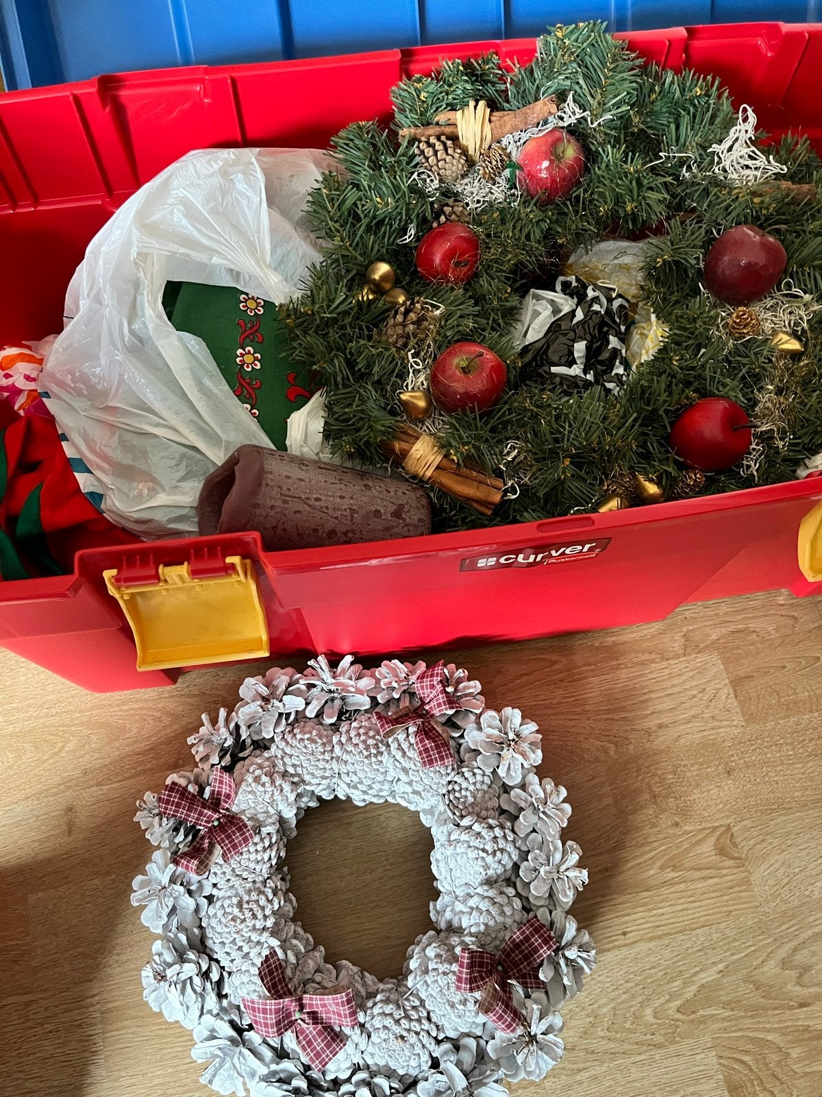 Kerst artikelen, Ophalen