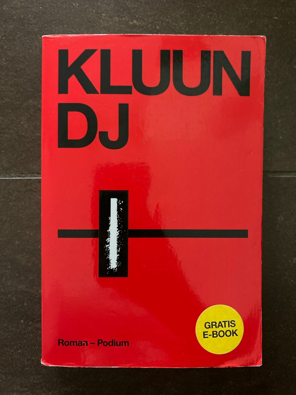 Kluun DJ - Roman - Gratis E-book, Ophalen of Verzenden, Zo goed als nieuw, Nederland