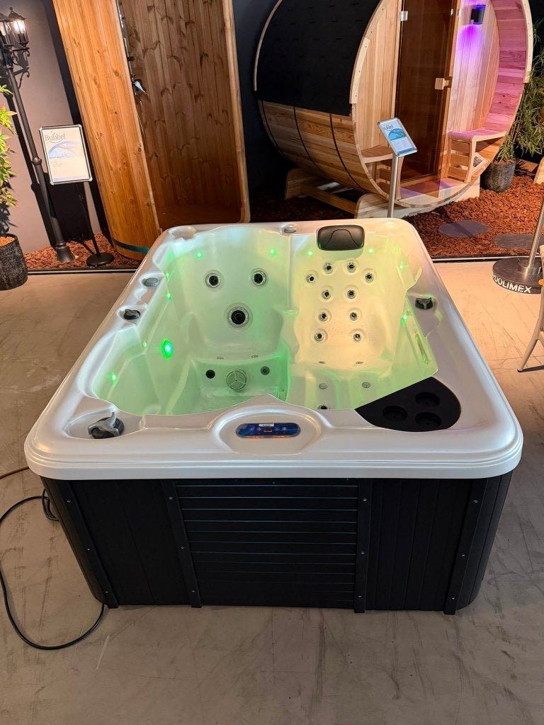 Compacte 2/3-Pers. Spa/Jacuzzi – 2 Zitplaatsen+1 Ligplaats, Tuin en Terras, Bubbelbaden en Hottubs, Ophalen, Zo goed als nieuw