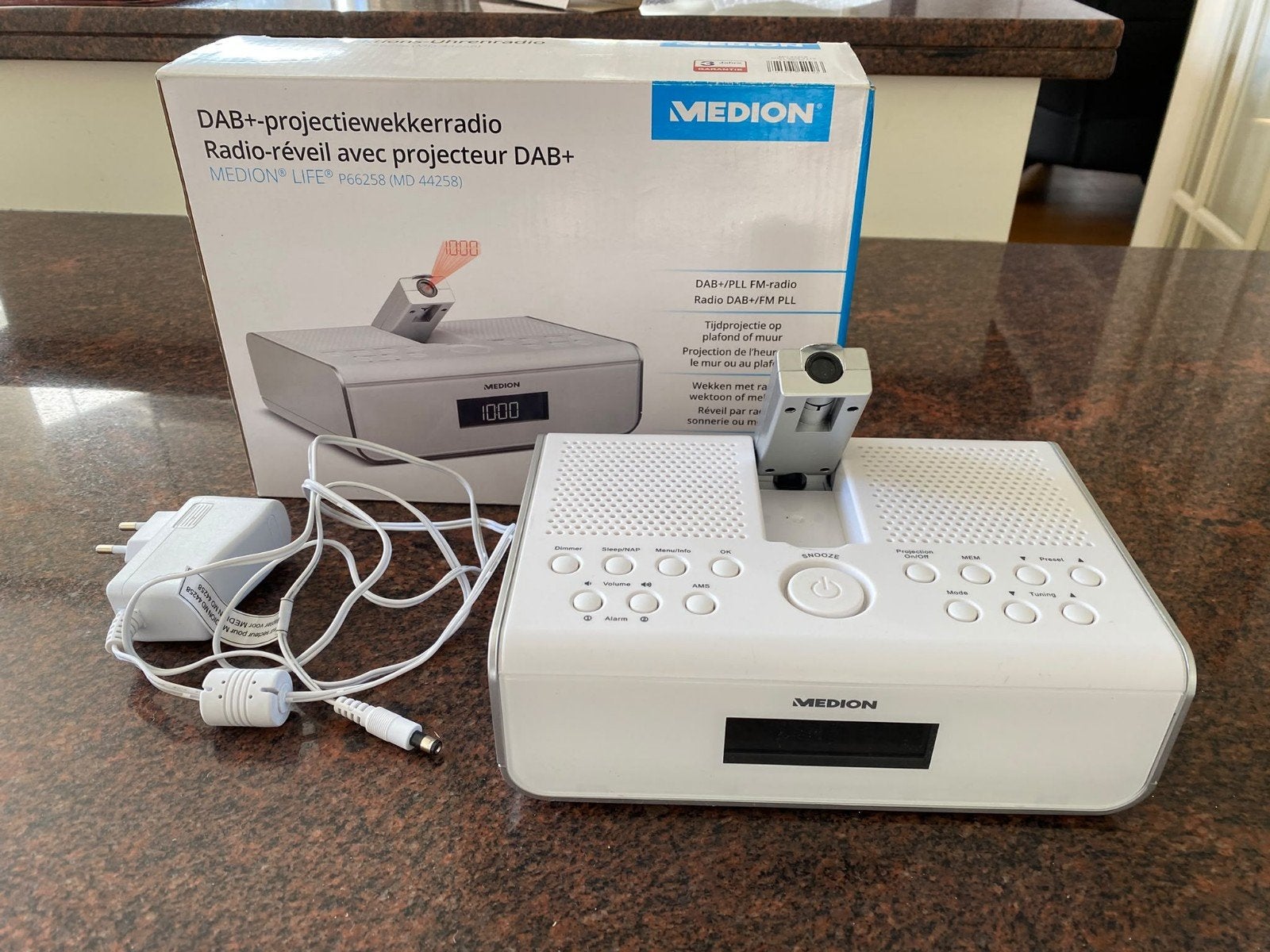 Medion projectiewekker, Ophalen, Zo goed als nieuw