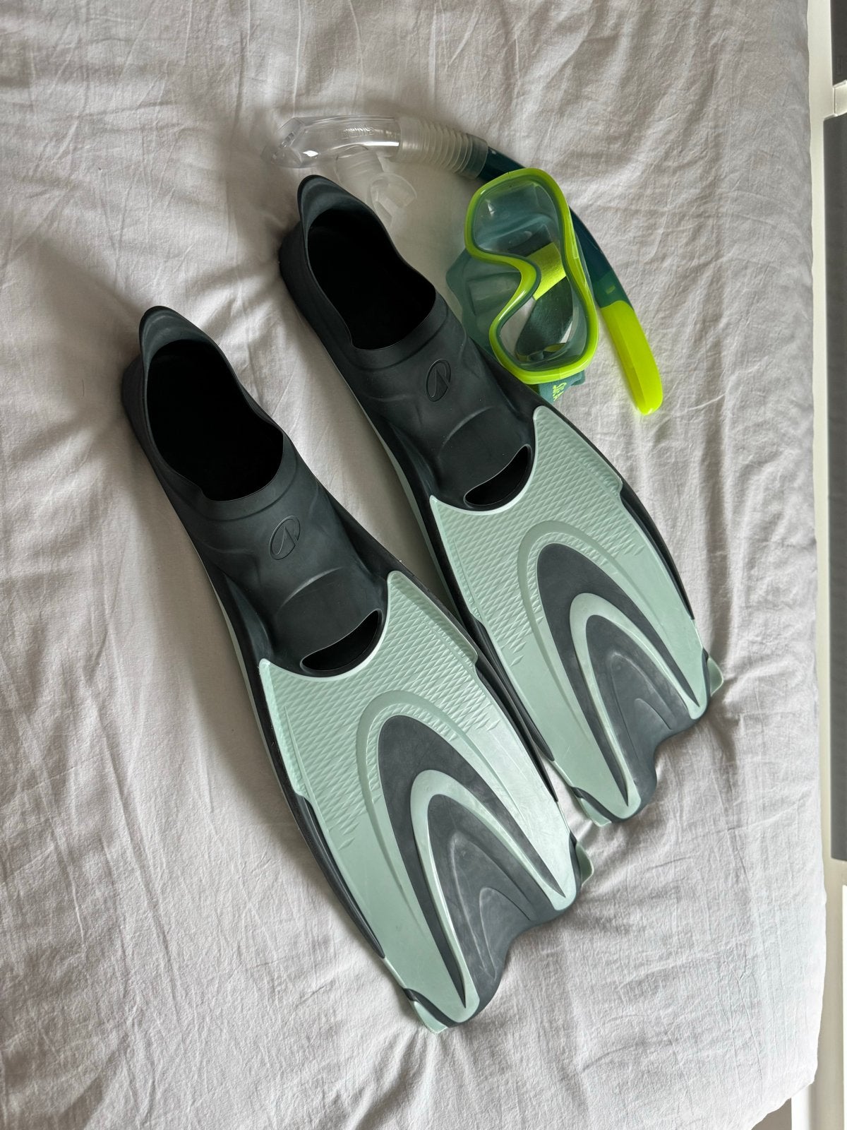 Flippers (36/37), duikbril, snorkel (maat S) decathlon, Ophalen, Gebruikt, Snorkelset
