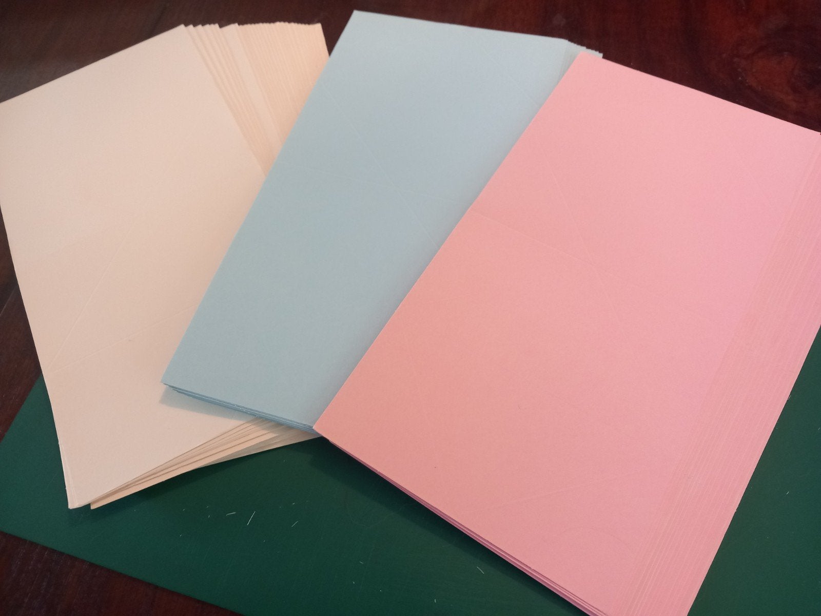 voorgerild papier om "sta op"kaarten te maken, Ophalen of Verzenden, Nieuw, Overige thema's, Blanco kaart of Basiskaart