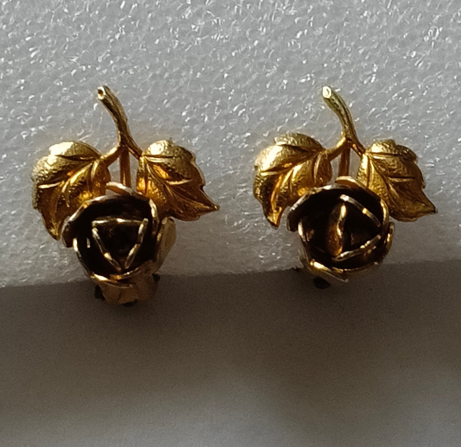 Vintage Goldplate Roos Clip-Oorbellen - 3D Design, Sieraden, Tassen en Uiterlijk, Oorbellen, Verzenden, Zo goed als nieuw, Goud