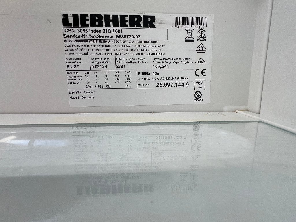 Liebherr ICBN 3056 inbouw koel-vriescombinatie, Gebruikt, 200 liter of meer, Met aparte vriezer, 45 tot 60 cm