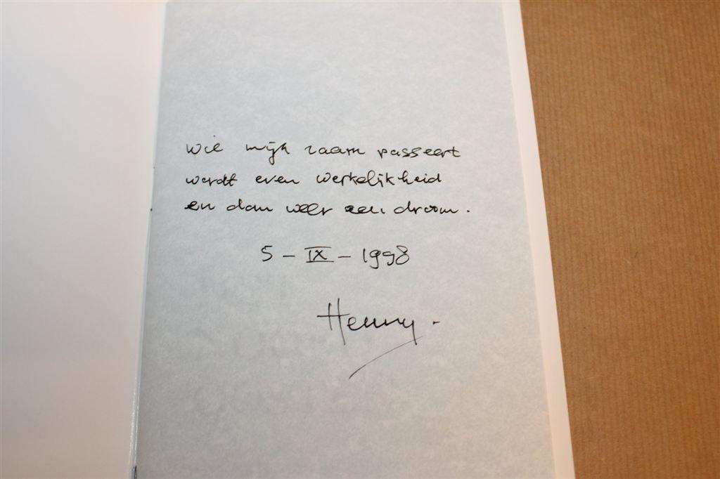 Het Noord Oosten — Henny Prins Gesigneerd, Oplage 500, Ophalen of Verzenden, Gelezen