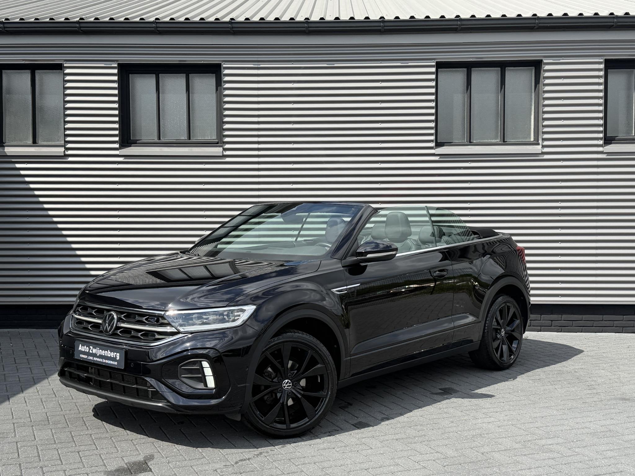 Volkswagen T-Roc 1.5 TSI R-Line |Cabrio|Camera|Stuurver|, Stof, 4 cilinders, 150 pk, 4 stoelen