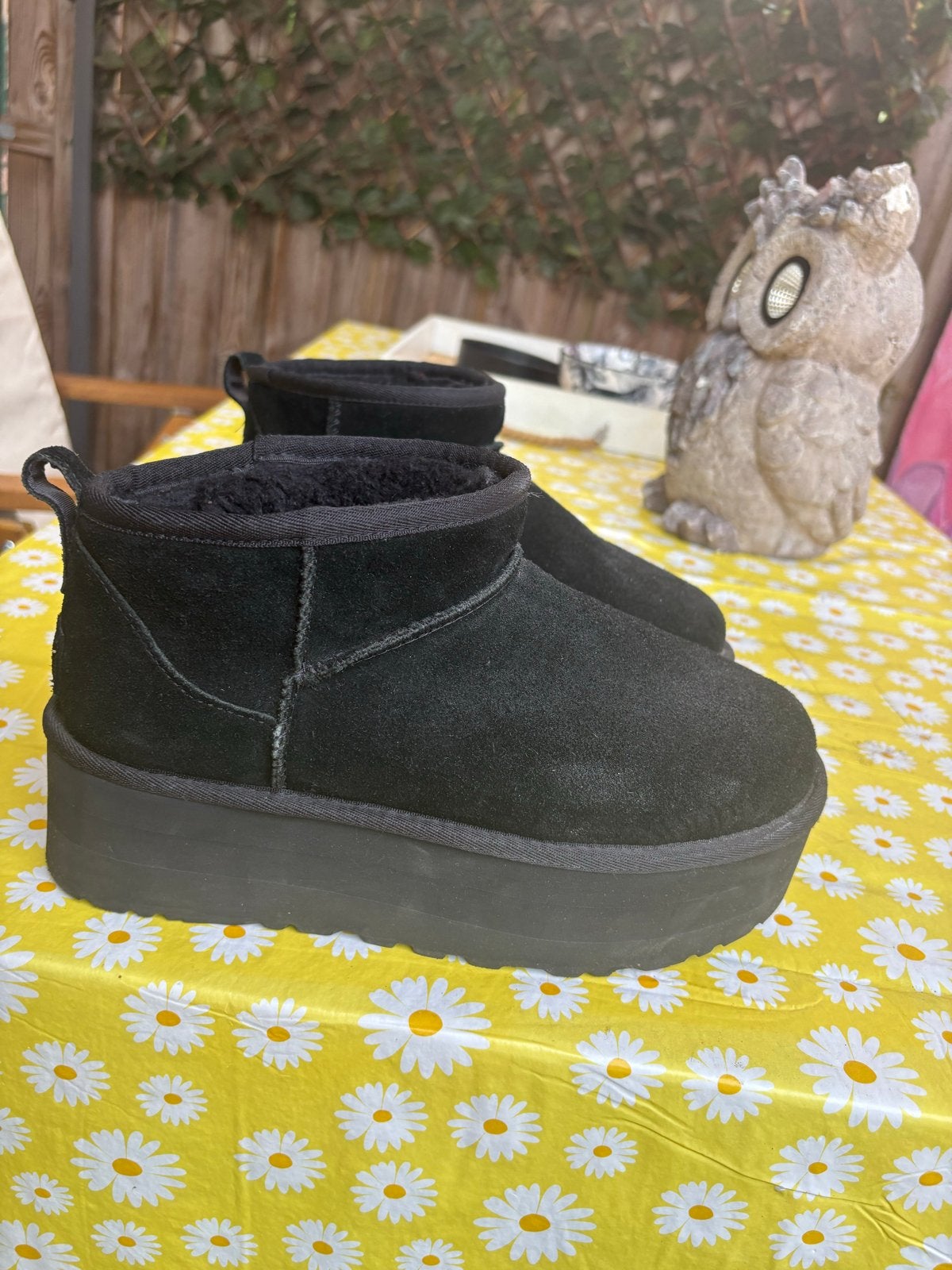 Ugg Classic Ultra Mini Platform Zwart, Kleding | Dames, Schoenen, Ophalen of Verzenden, Zo goed als nieuw, Zwart, Lage of Enkellaarzen